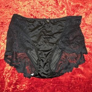 Elegant Black Satin And Lace Women's Intimate - Size L